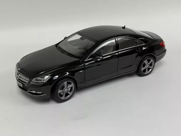 Norev Mercedes Cls-class 2011 1:18 B66961297