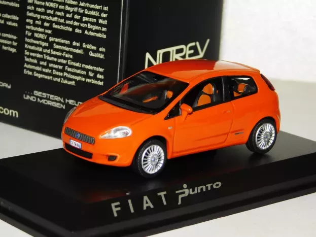 Norev Fiat Grande Punto 3 Doors 3 Porte 2005 1:43 771064