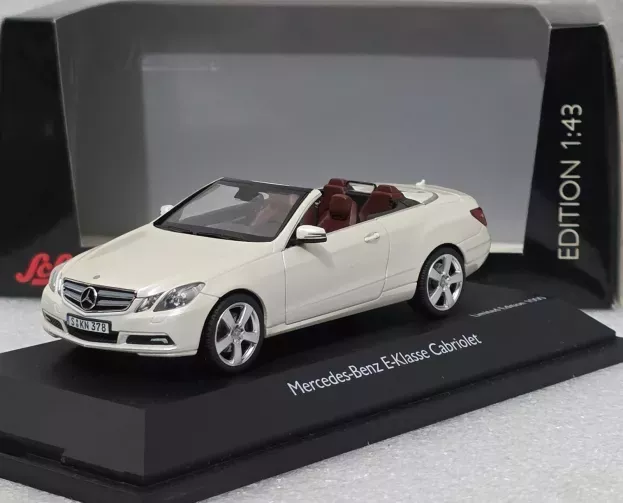 Schuco Mercedes E-class Cabriolet a207 2010 1:43 07366