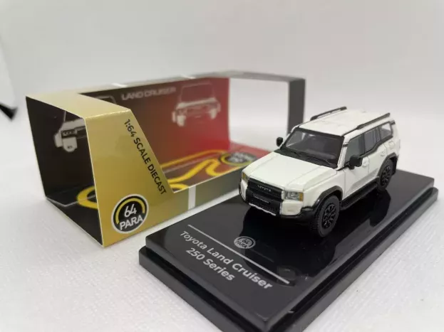 Paragon Toyota Land Cruiser 250 Prado Rhd 2024 1:64 PA-65742