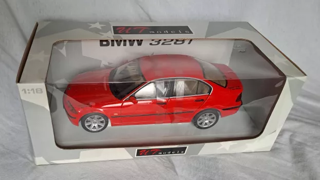 UT Models Bmw 3-series 328i e46 1998 1:18 80439418106