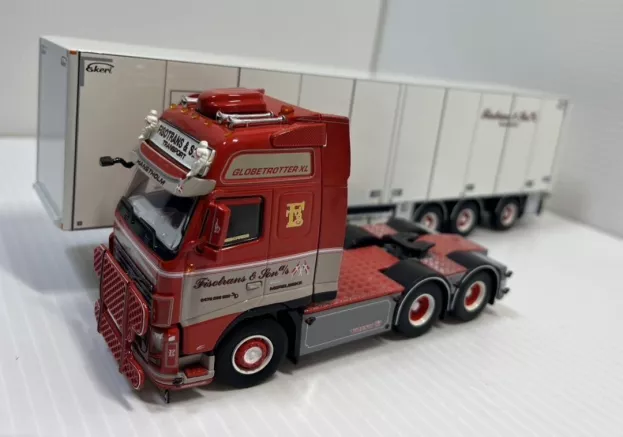 Tekno Volvo Fisotrans Volvo Fh03 Globetrotter Xl Koeloplegger 1:50 70350