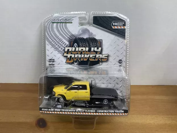 Greenlight Dodge Ram 3500 Double Cabine Pick-up 2018 1:64 46100F