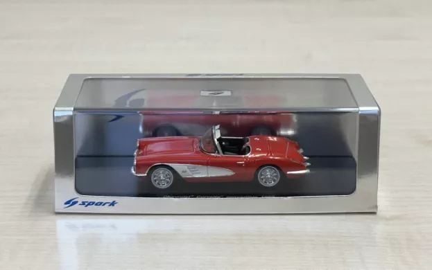 Spark Chevrolet Corvette Convertible 1960 1:43 S2970