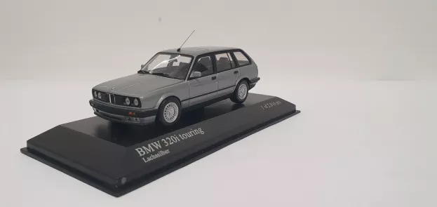 Minichamps Bmw 3-series Touring e30 1989 1:43 431024010