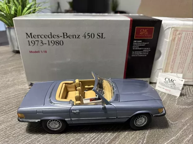 CMC Mercedes-Benz 450 SL R107 1973 light blue 1:18 M-024A