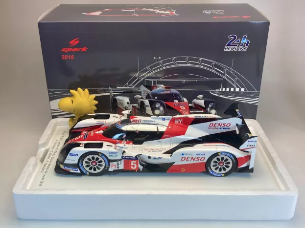 Spark Toyota Ts050 Hybrid Toyota Gazoo Racing Lmp1 Hy N 5 24h Le Mans 2016 A.davidson S.buemi K.nakajima 1:18 18S264