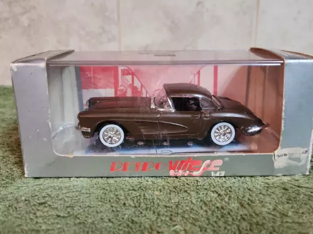 Vitesse Chevrolet Corvette Cabriolet 1957 1:43 113