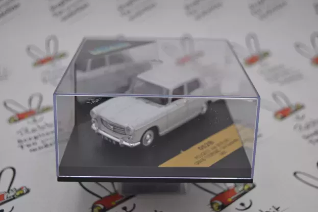 Vitesse Peugeot 404 Berline Grand Tourisme 1:43 V052B