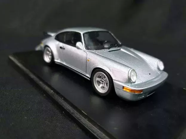 Spark Porsche 911 Ruf Ctr 1988 1:43 S0703
