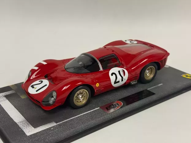 BBR Ferrari 330 P3 Street Version With Display Case 1966 1:18 BBRC1835