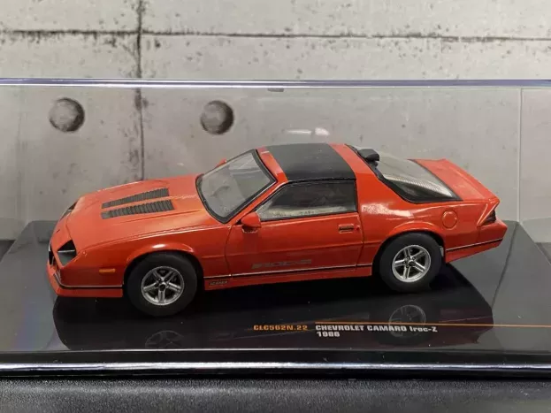 IXO Models Chevrolet Camaro Iroc-z 1986 1:43 CLC562N.22