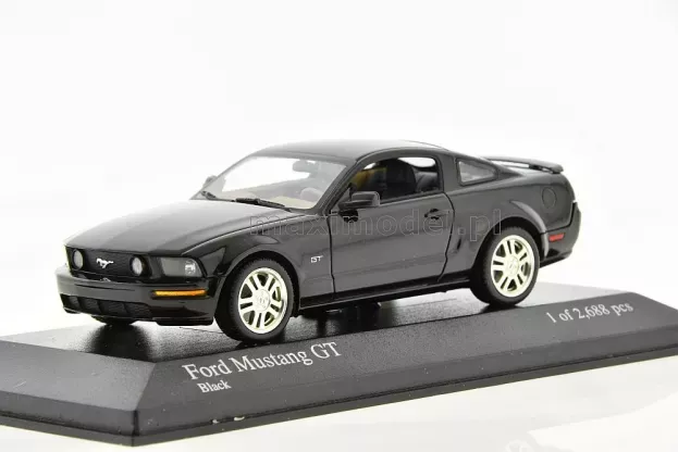 Minichamps Ford Mustang Gt 2005 1:43 400084121
