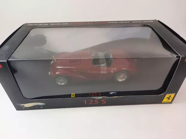 Hot Wheels Ferrari 125s Spider 1947 1:18 L2977
