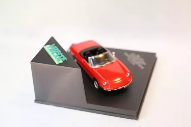 Vitesse Alfa Romeo 1300 Spider Junior 1972 1:43 VCC116