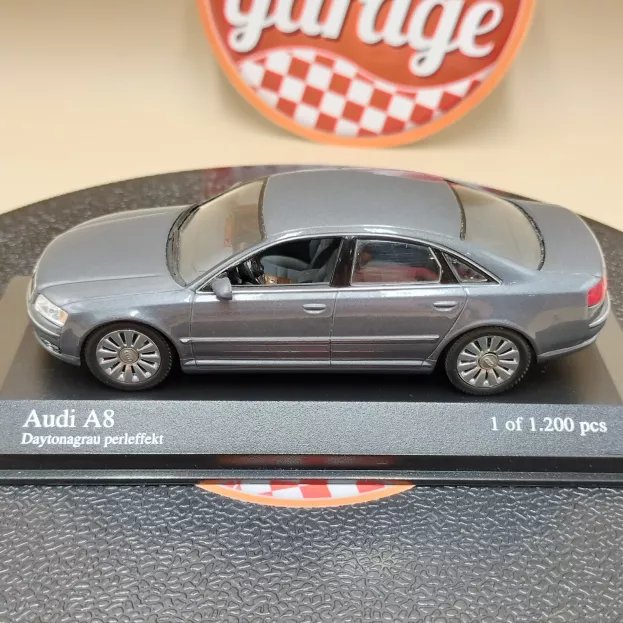 Minichamps Audi A8 2002 1:43 400011802