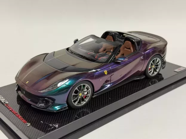 MR Models Ferrari 812 Competizione A Spider 2022 Con Vetrina With Showcase 1:18 FE034A