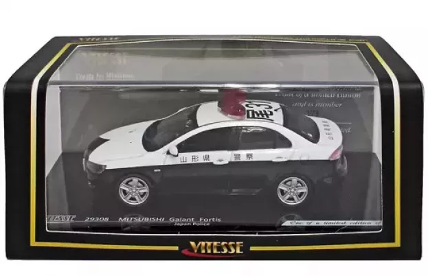 Vitesse Mitsubishi Galant Fortis Japan Police 2009 1:43 29308