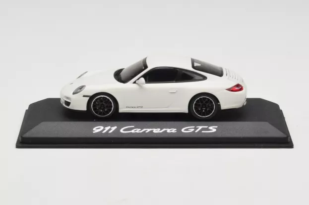 Minichamps Porsche 911 997-2 Carrera Gts 2011 1:43 WAP0200200B