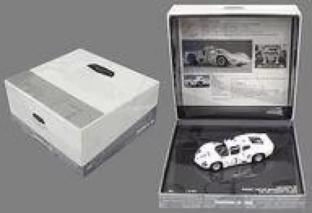 Minichamps Chaparral 2d 5.3 V8 Team Chaparral Cars Inc. N 7 Winner 1000 Km Nurburgring 1966 P.hill J.bonnier 1:43 436661407