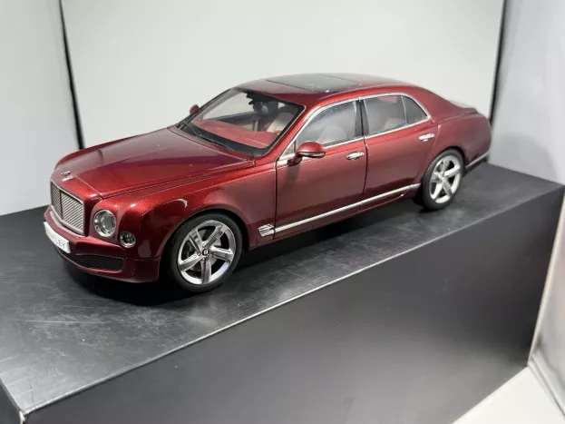 Kyosho Bentley Mulsanne Speed 2014 1:18 08910R