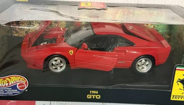 Hot Wheels Ferrari 288 Gto 1984 1:18 25731