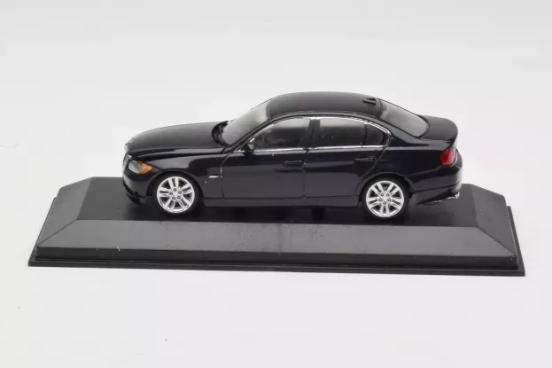 Minichamps Bmw 3 Series E90 Berline 2005 1:43 80420392151