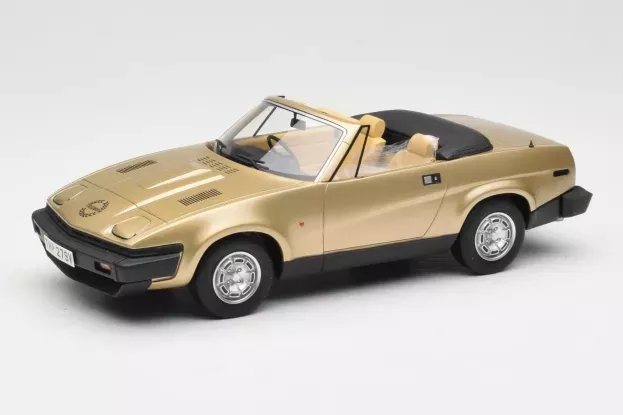 BoS Models Triumph Tr7 Spider Dhc 1980 1:18 BOS221