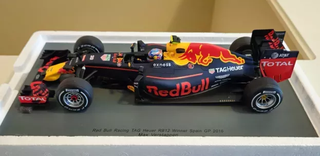 Spark Red Bull F1 Rb12 Tag Heuer N 33 Winner Spanish Gp 2016 Max Verstappen 1:18 18S240