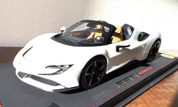 BBR Ferrari Sf90 Spider Avus White 1:18 Scale 1:18 P18194E