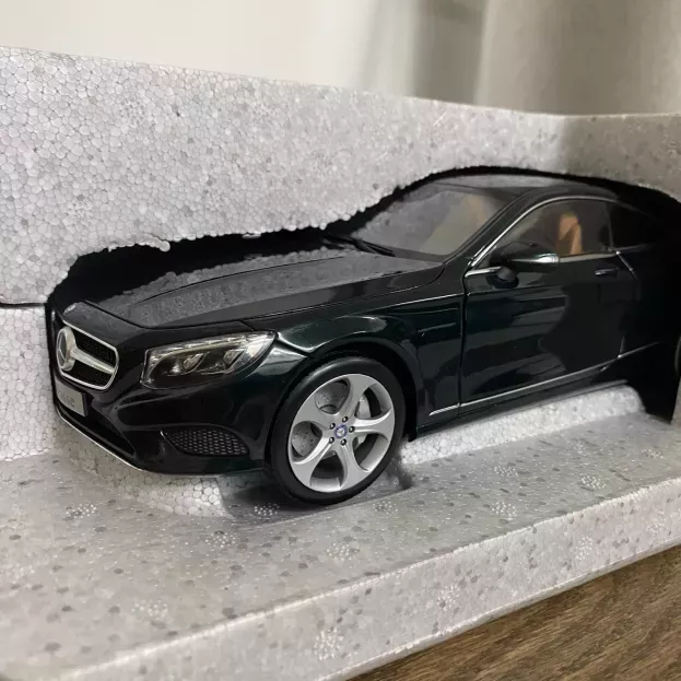 Norev Mercedes S-class Coupe 2015 1:18 B66961244