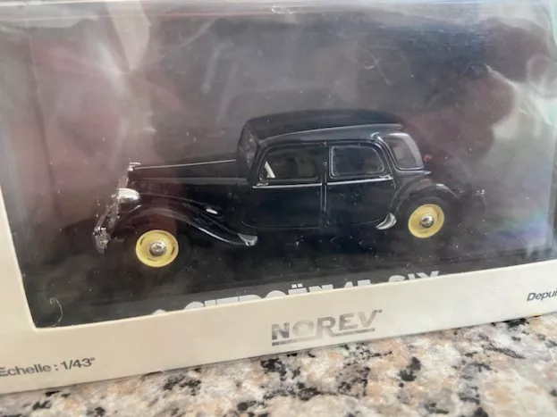 Norev Citroen 15 Cv Six 1:43 153101