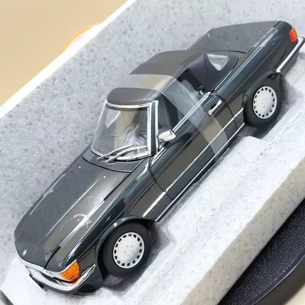 Norev Mercedes Sl-class 300sl Cabriolet r107 Soft-top 1986 1:18 B66040678