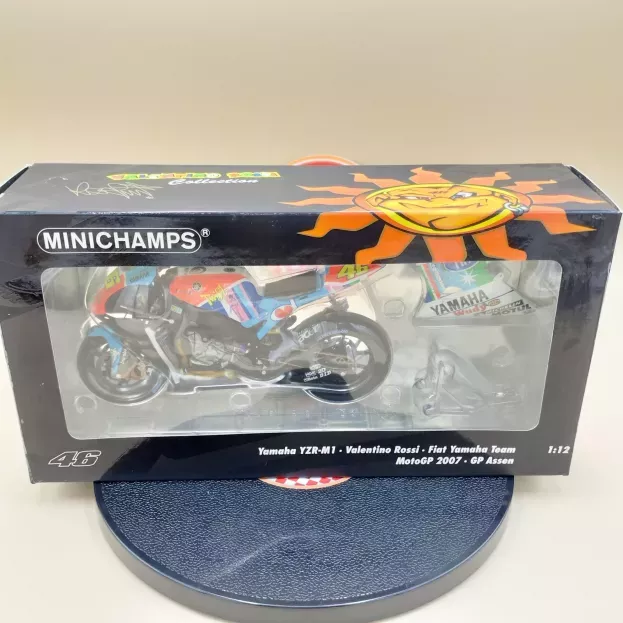 Minichamps Yamaha Yzr-m1 Fiat Yamaha Team N 46 Winner Motogp Assen Gp 2007 Valentino Rossi 1:12 122073096