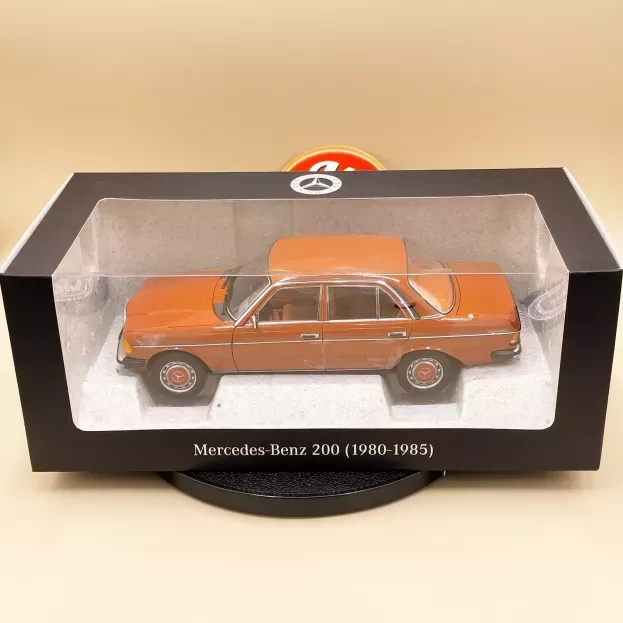 Norev Mercedes E-class 200 w123 1980 1:18 B66040653