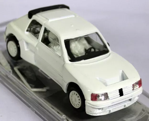 Vitesse Peugeot 205 T16 N 6 Rally De Pourtugal 1985 S. Harjanne T. Salonen 1:43 SM28