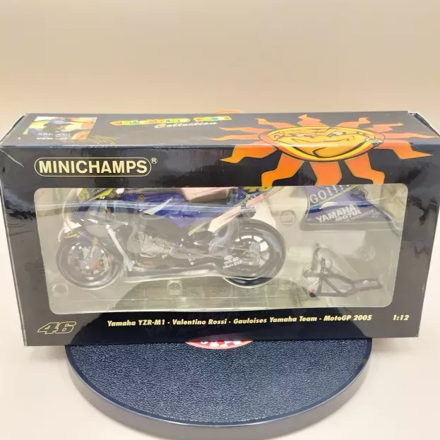Minichamps Yamaha Yzr-m1 N 46 Team Gauloises World Champion Motogp 2005 Valentino Rossi 1:12 122053046