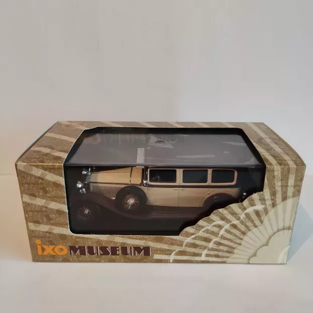 IXO Models Mercedes 460 Nurburg Pullman 1931 W08 1:43 MUS020