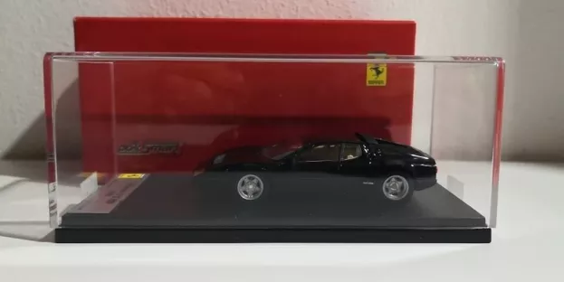 Looksmart Ferrari 512bb 1976 1:43 LS294A