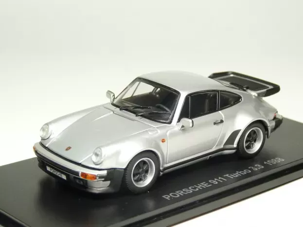 Kyosho Porsche 911 930 Turbo 3.3 1988 1:43 05525S