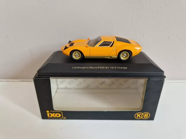 IXO Models Lamborghini Miura P400 Sv 1972 Open Headlights Fari Alzati 1:43 KBI007