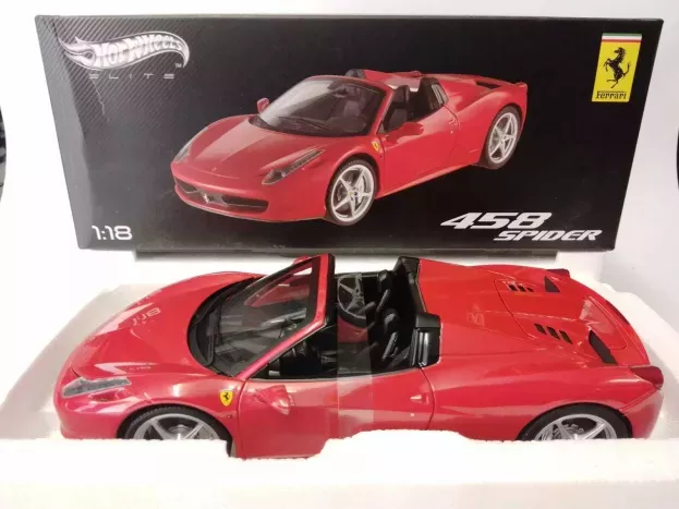 Hot Wheels Ferrari 458 Italia Spider 2011 1:18 W1177