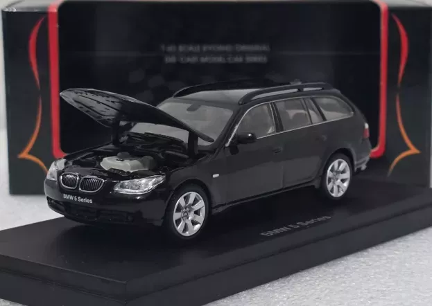 Kyosho Bmw 5 Series Touring E61 2004 1:43 03502BK