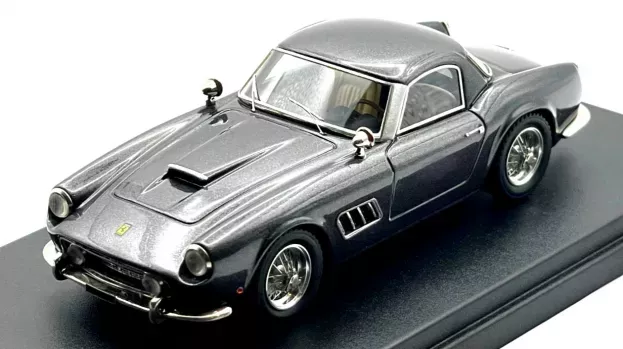 Looksmart Ferrari 250 California Swb Hard-top straight Lights 1:43 LS319A