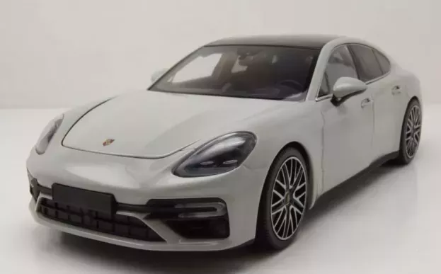 Minichamps Porsche Panamera Turbo S 2020 1:18 113061078