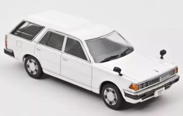 Norev Nissan Cedric Van Deluxe 1995 1:43 420175