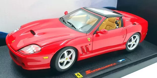Hot Wheels Ferrari Superamerica 2004 1:18 J2921-0510