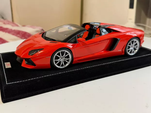MR Models Lamborghini Aventador Lp700-4 Roadster 2013 1:18 LAMBO010D