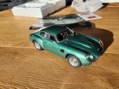 CMC Aston Martin DB4 GT Zagato 1961 green M-132