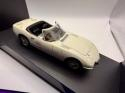 AUTOart 1/18 Toyota 2000GT Cabrio James Bond 007  (White) 78731